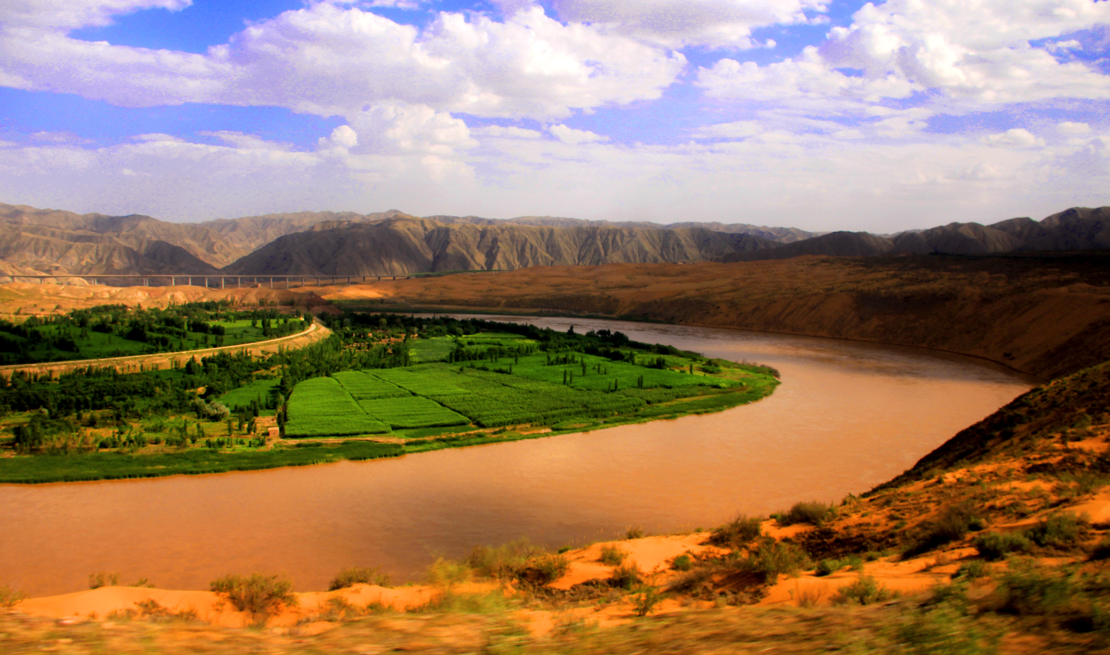 黄河作者堆雪诵读过岩松