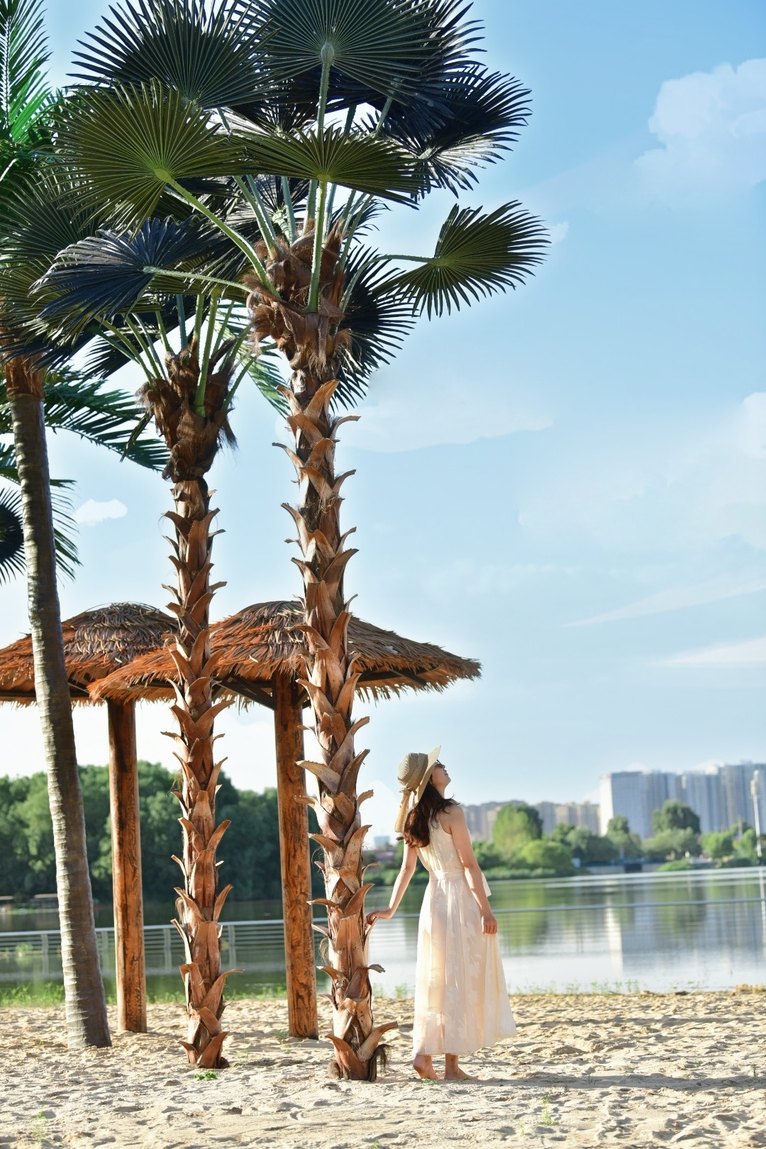 五月的希望出境模特:李燕丽作者:碑林路人