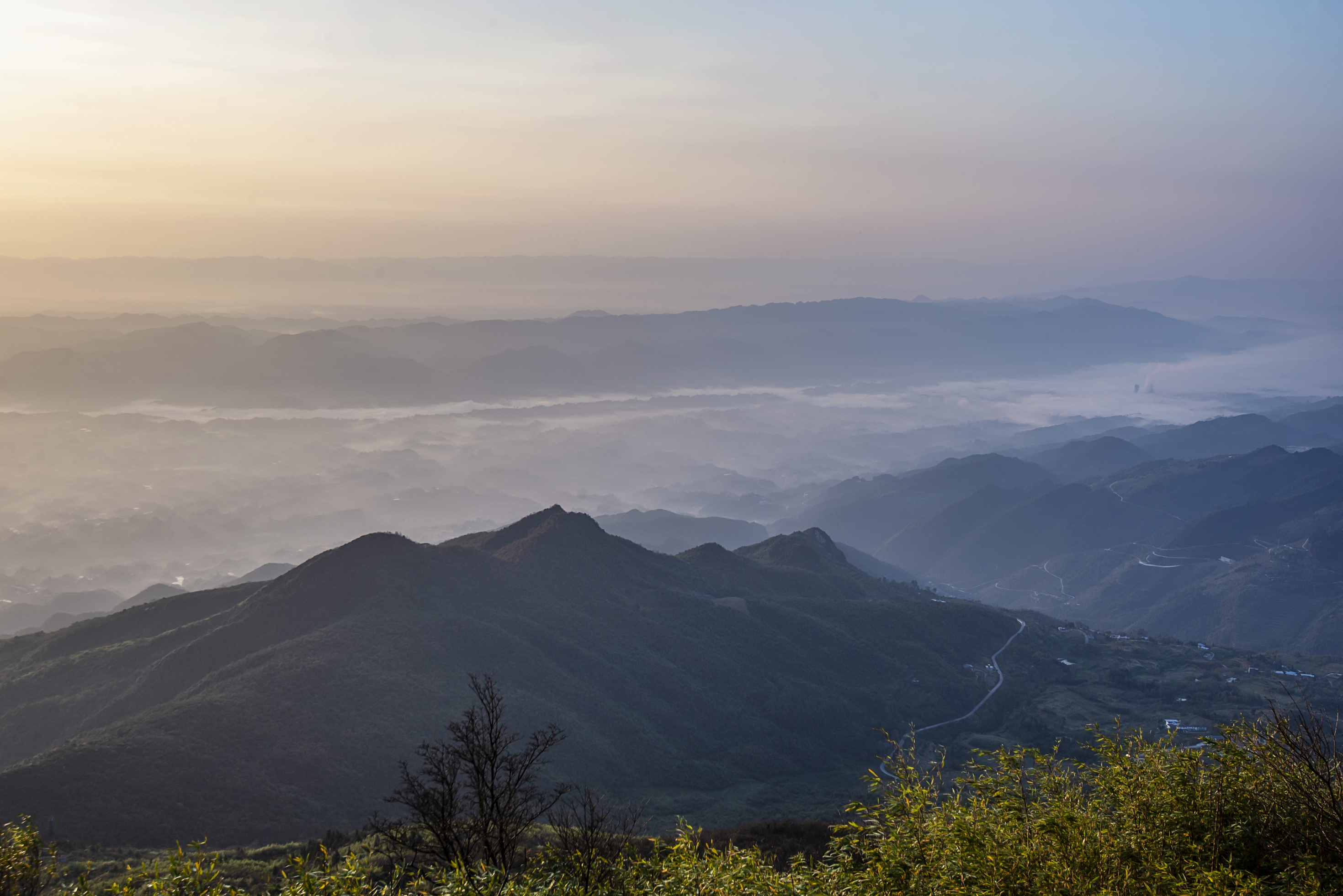 日出华蓥山