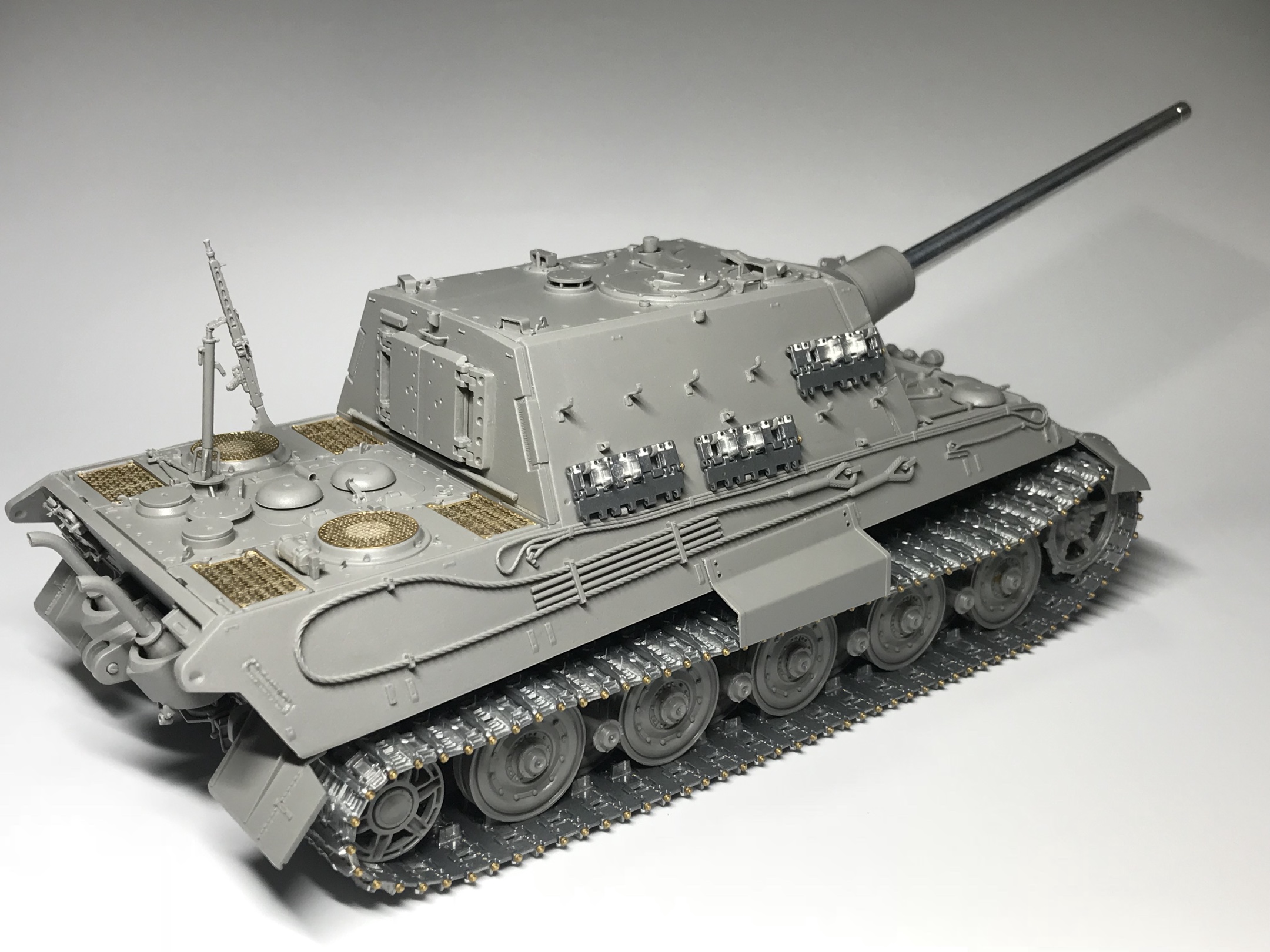 135比例坦克歼击车猎虎