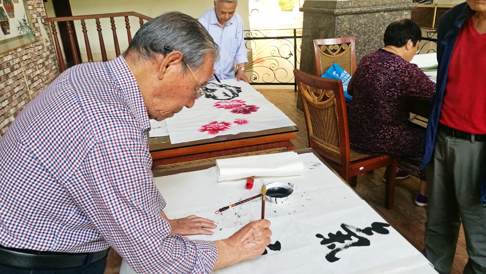 清澜老年大学书画协会现场书画活动