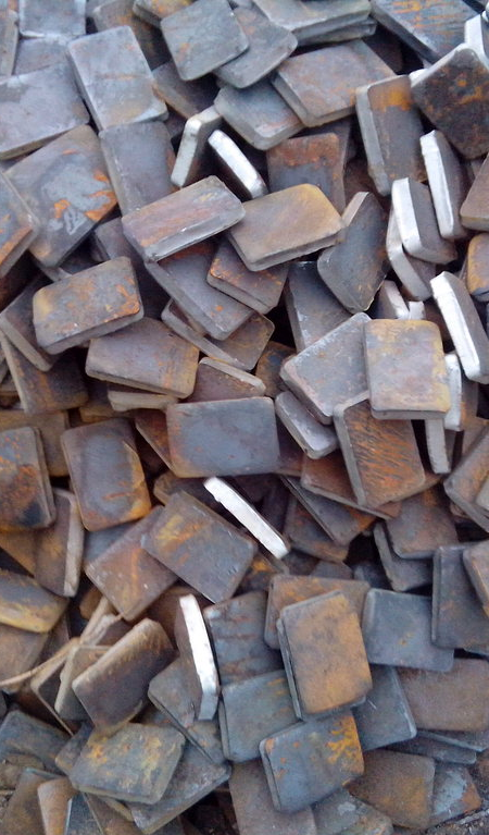 废钢收购废旧钢铁收购公司收购下列废钢,废铁,有货的老板