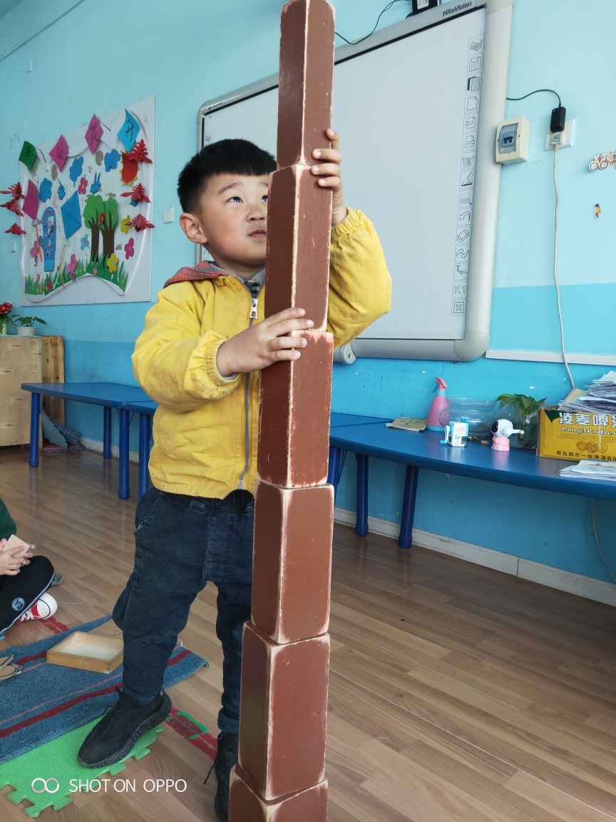 棕色梯 创意建构