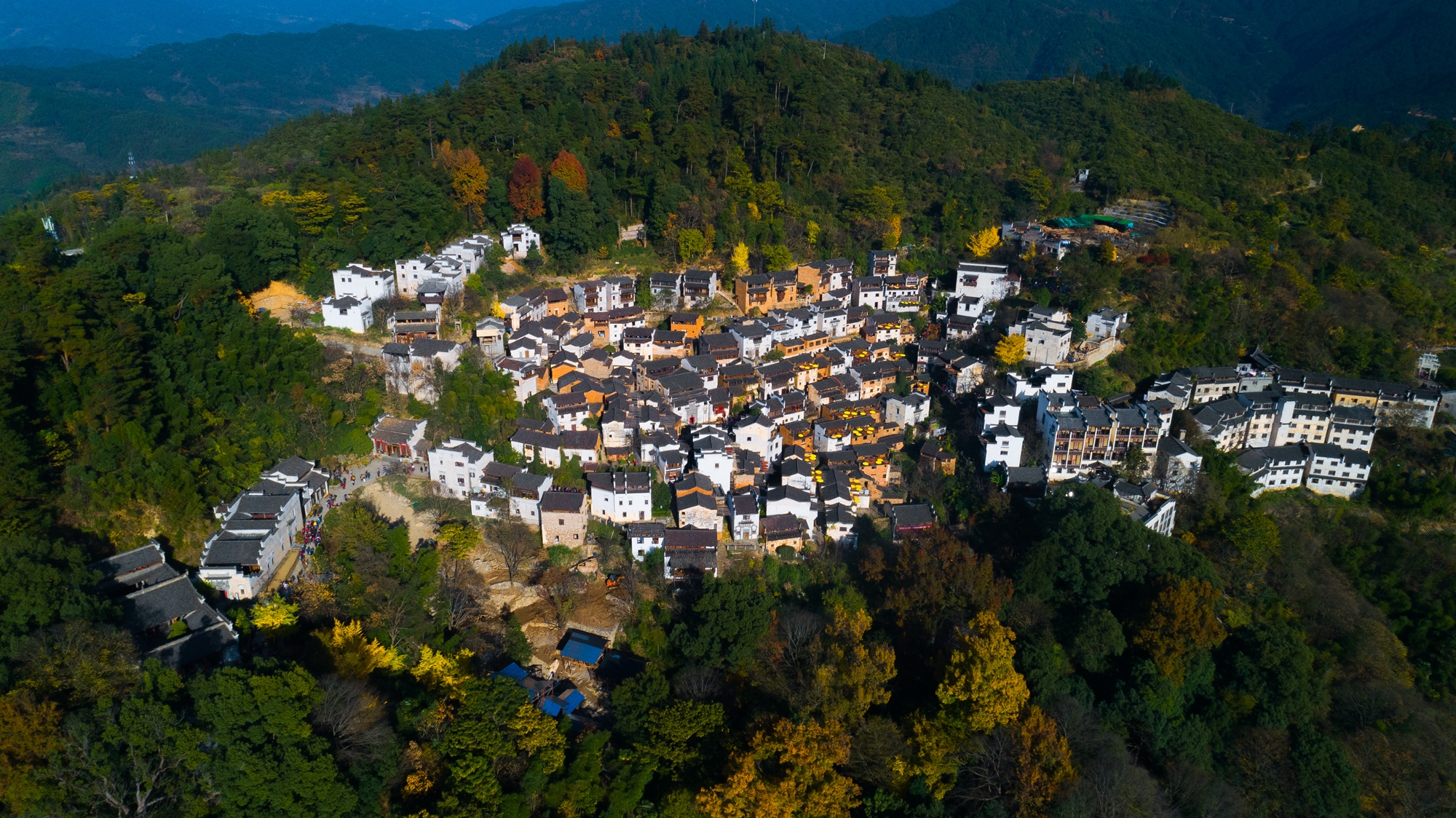 最美乡村婺源篁岭晒秋浪漫枫情石城秋色