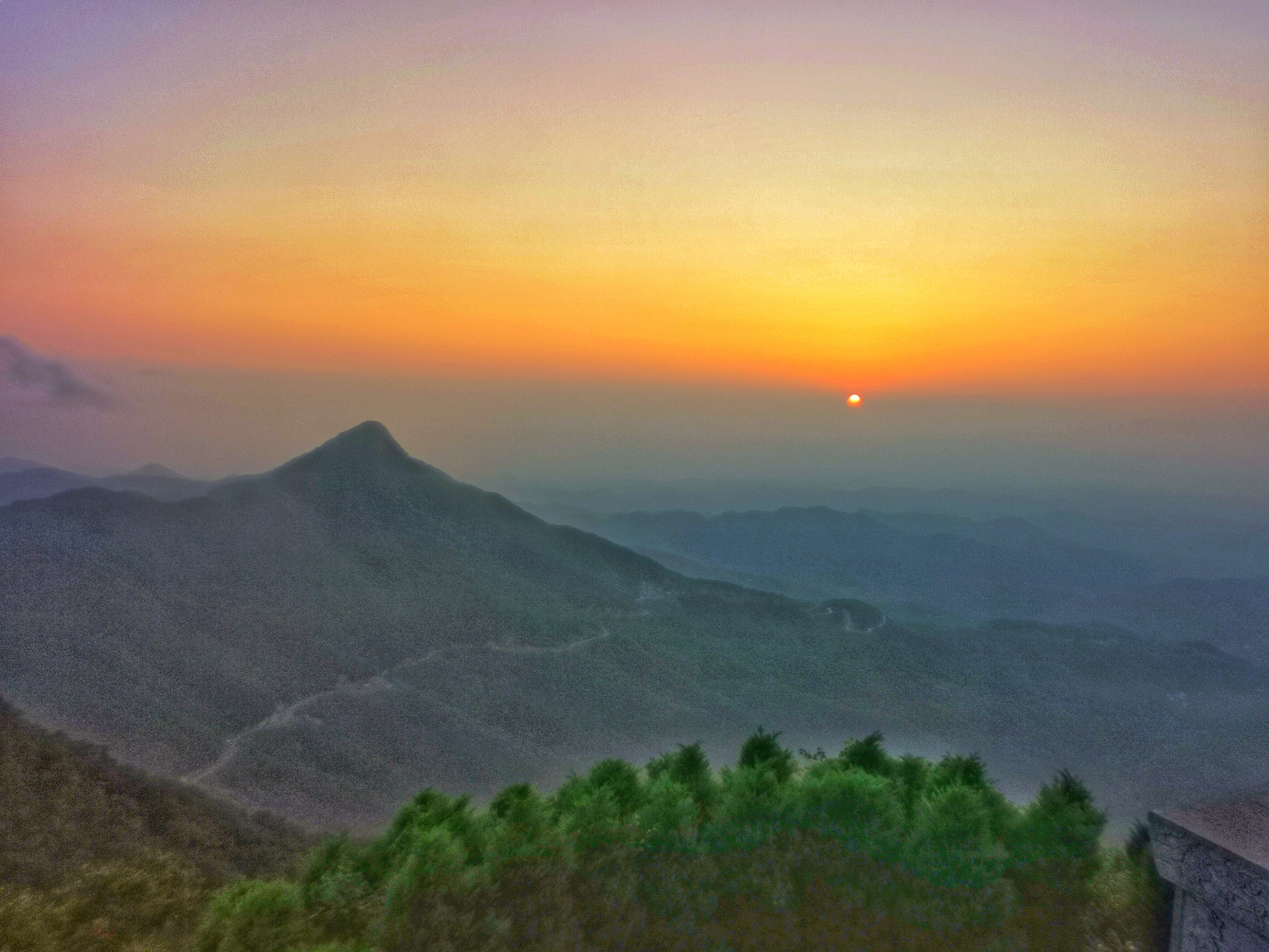 大洪山脉图片