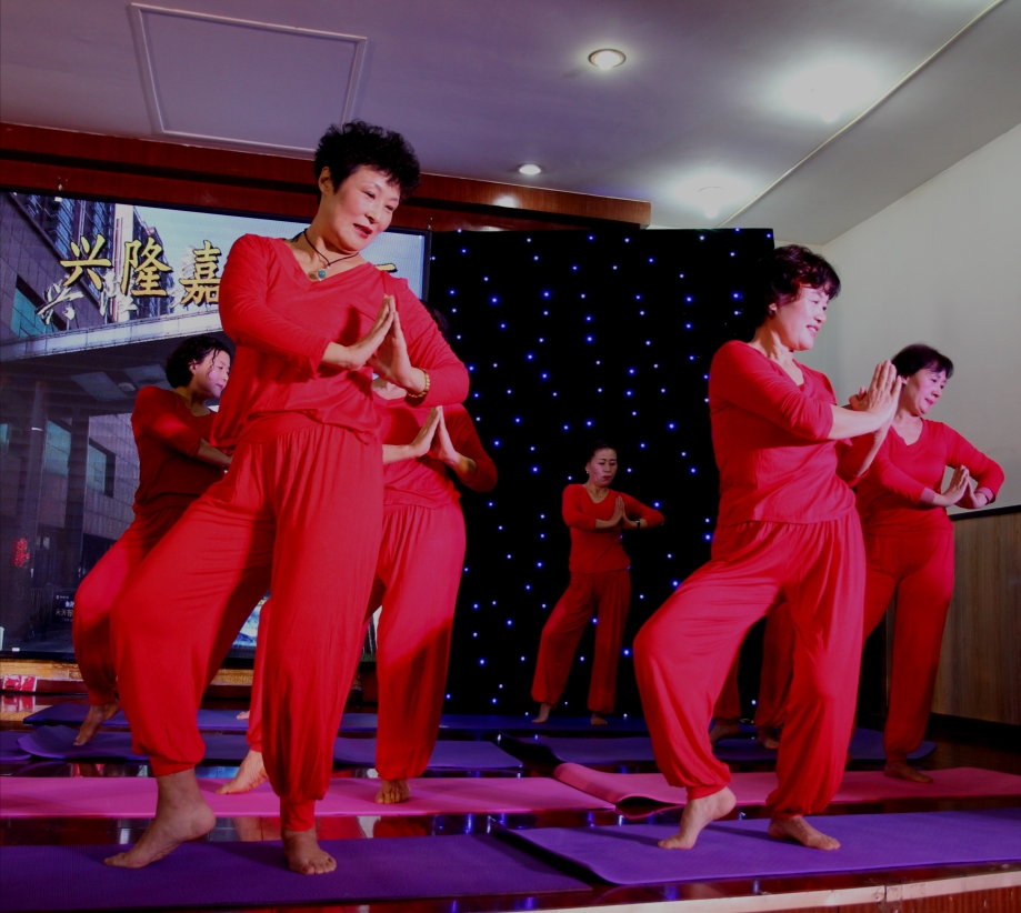 舞韵瑜伽神话