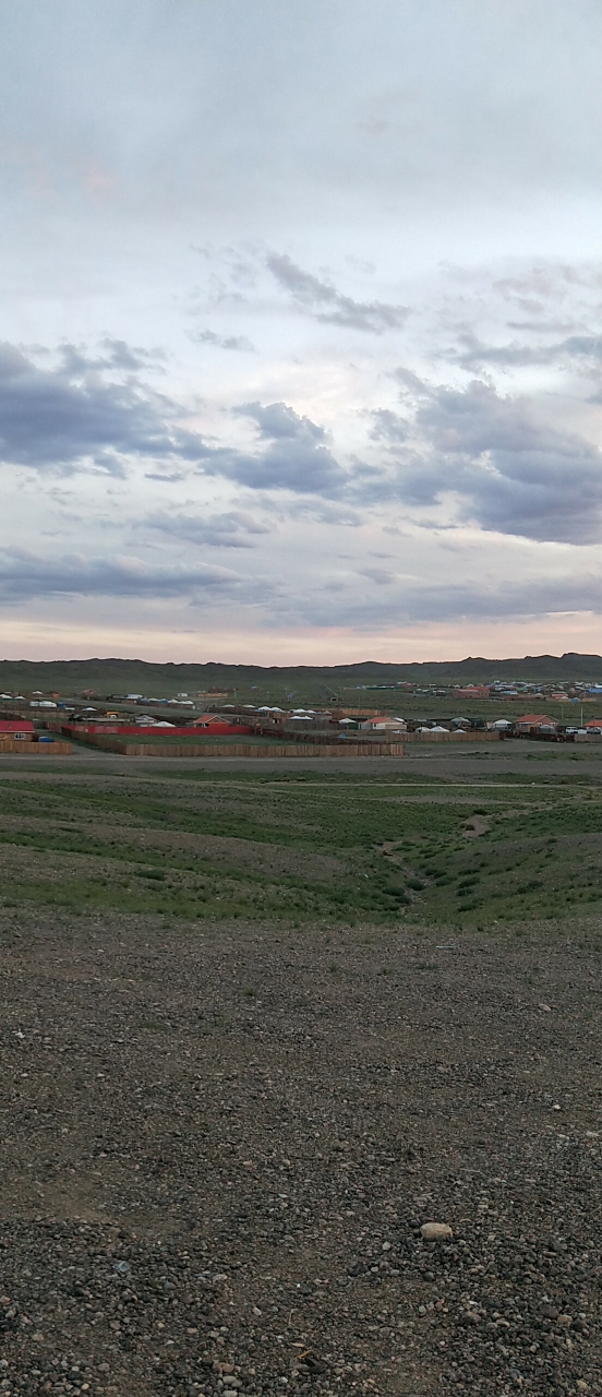 外蒙古古尔班特斯苏木的美景