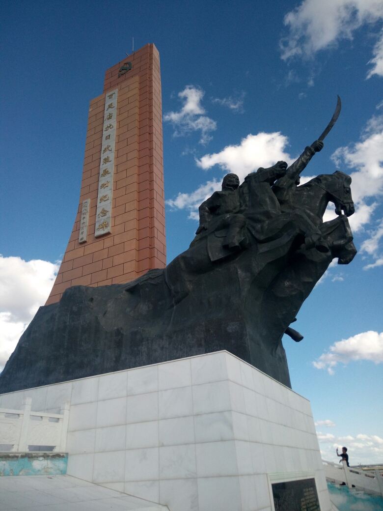 我来到被历史遗忘的塞外小城百灵庙