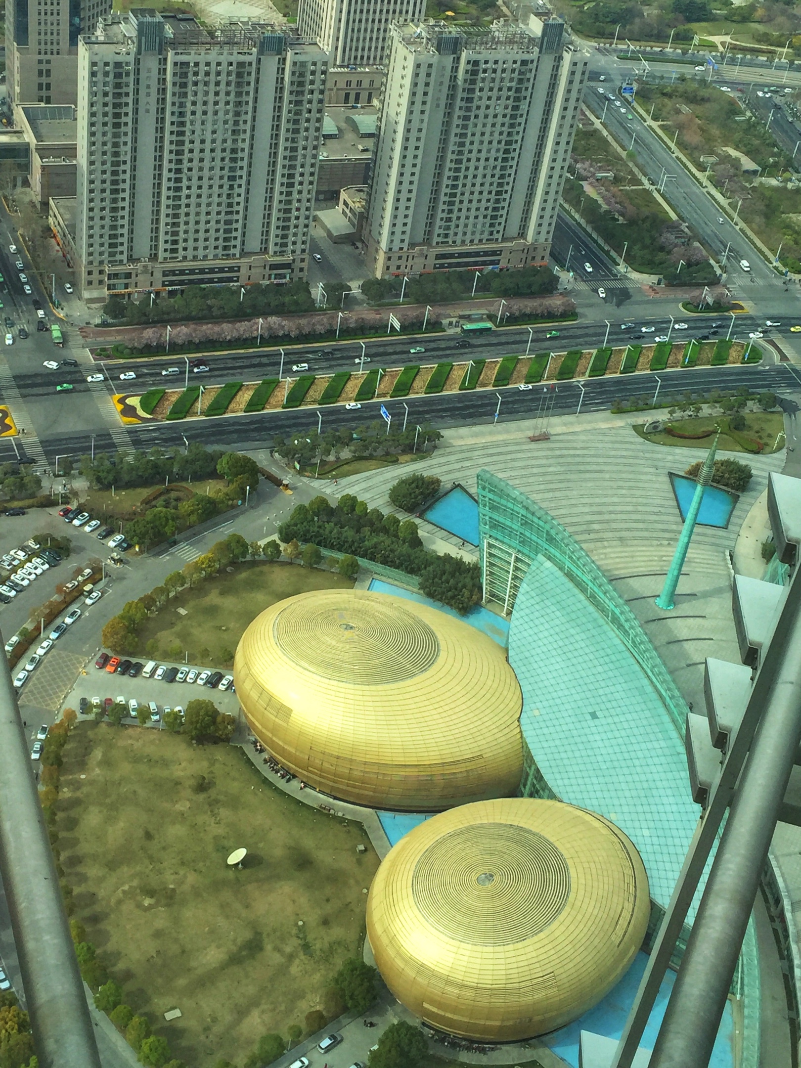 巍巍玉米塔一览郑州美手机随拍