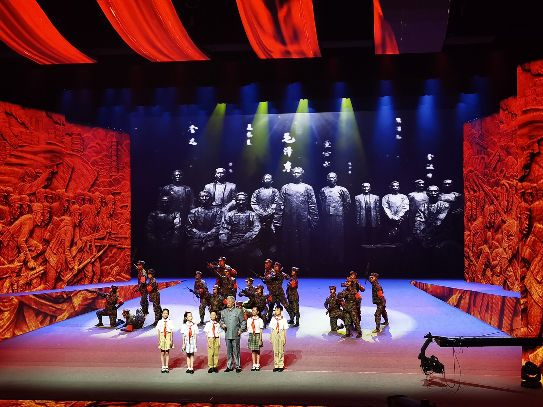 陕西青少年庆祝建党百年文艺晚会暨百佳诗歌颁奖仪式