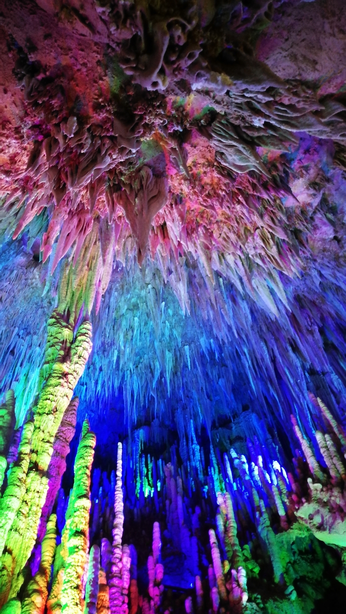 多彩贵州魅力松桃潜龙洞