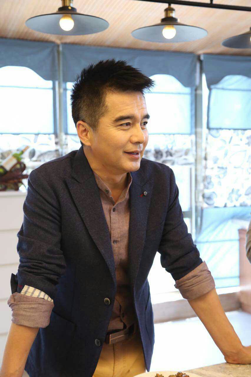 最帅男星许亚军