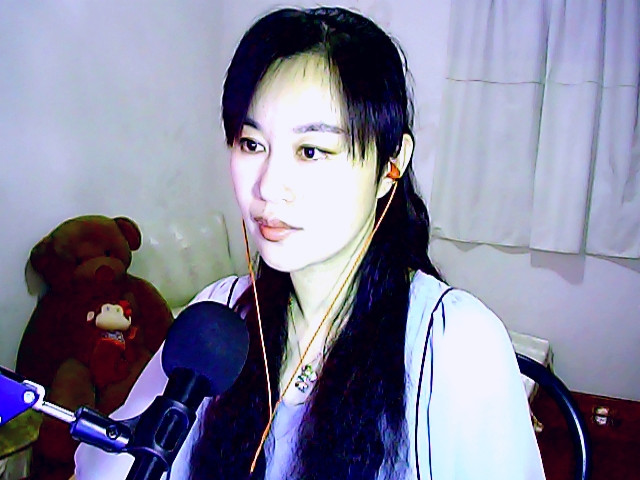 网络歌手晓晓翻唱《因为爱着你》03:08因为爱着你词曲:祁隆演唱