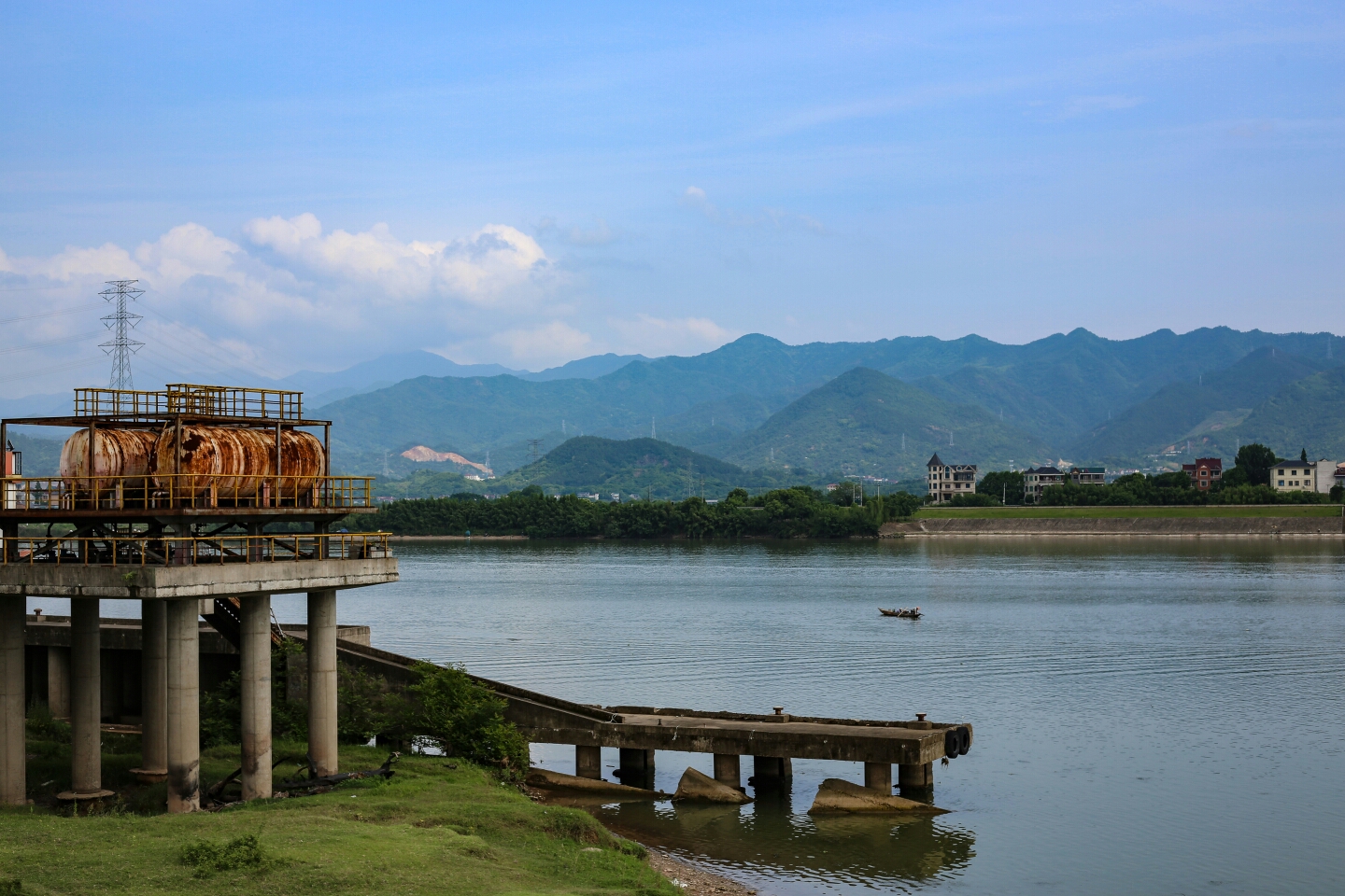 身心游离岁月如歌交错更替往来江舟渔舟轻漾倾听自然蓝布帆动毕家码头