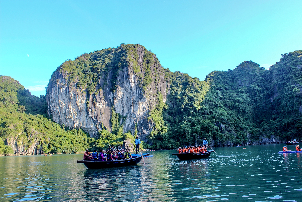 越南北海之旅下龙湾月亮湖一处绝色风景