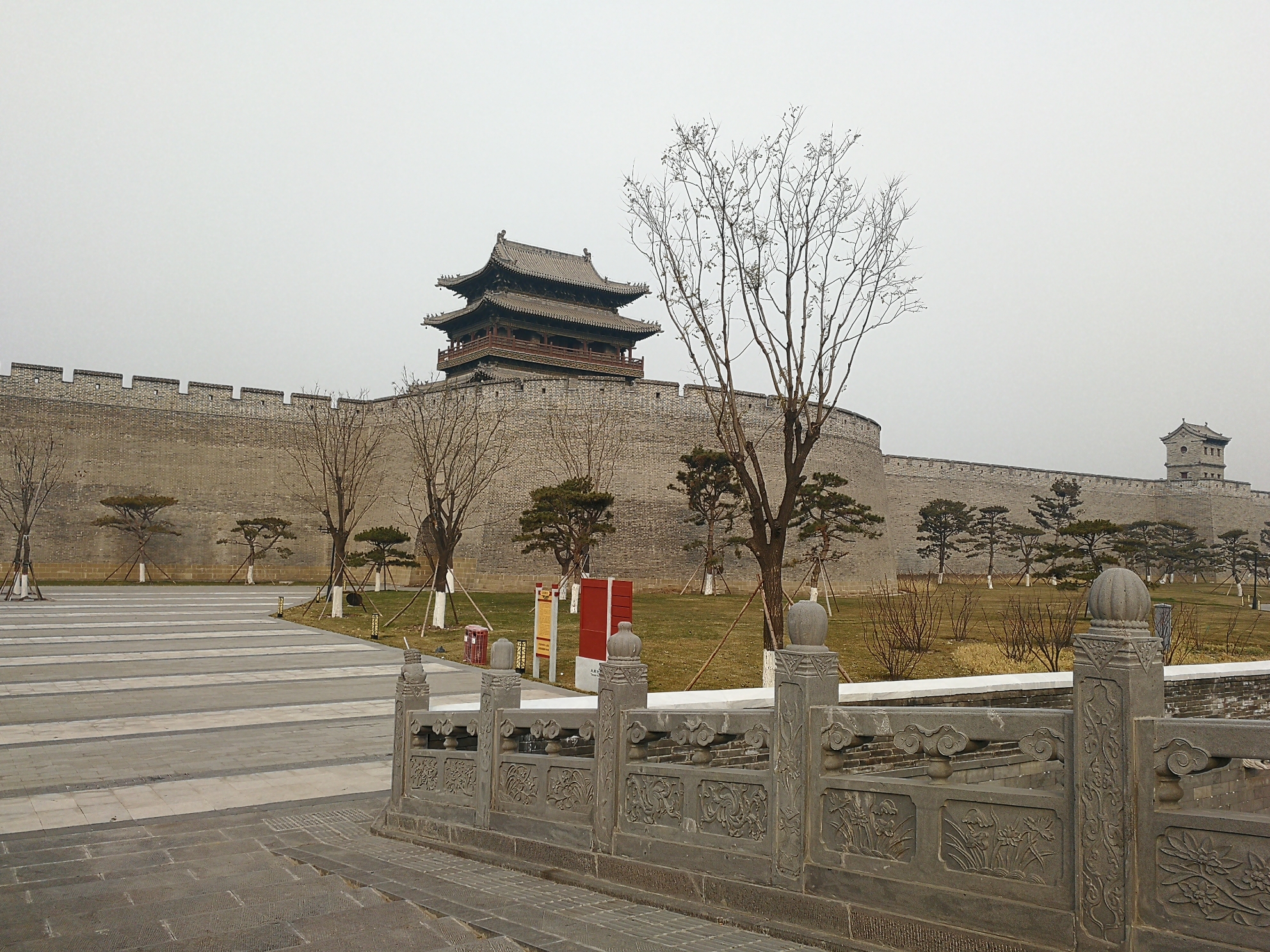 慢游刚刚建成开放的太原古城公园