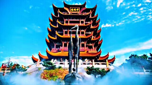 云端四面悠千年古迹鹤黄楼文/云新韵《赞黄鹤楼》庚子年四月十二2020