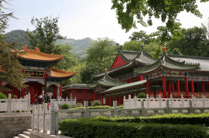 雨中游仙游寺