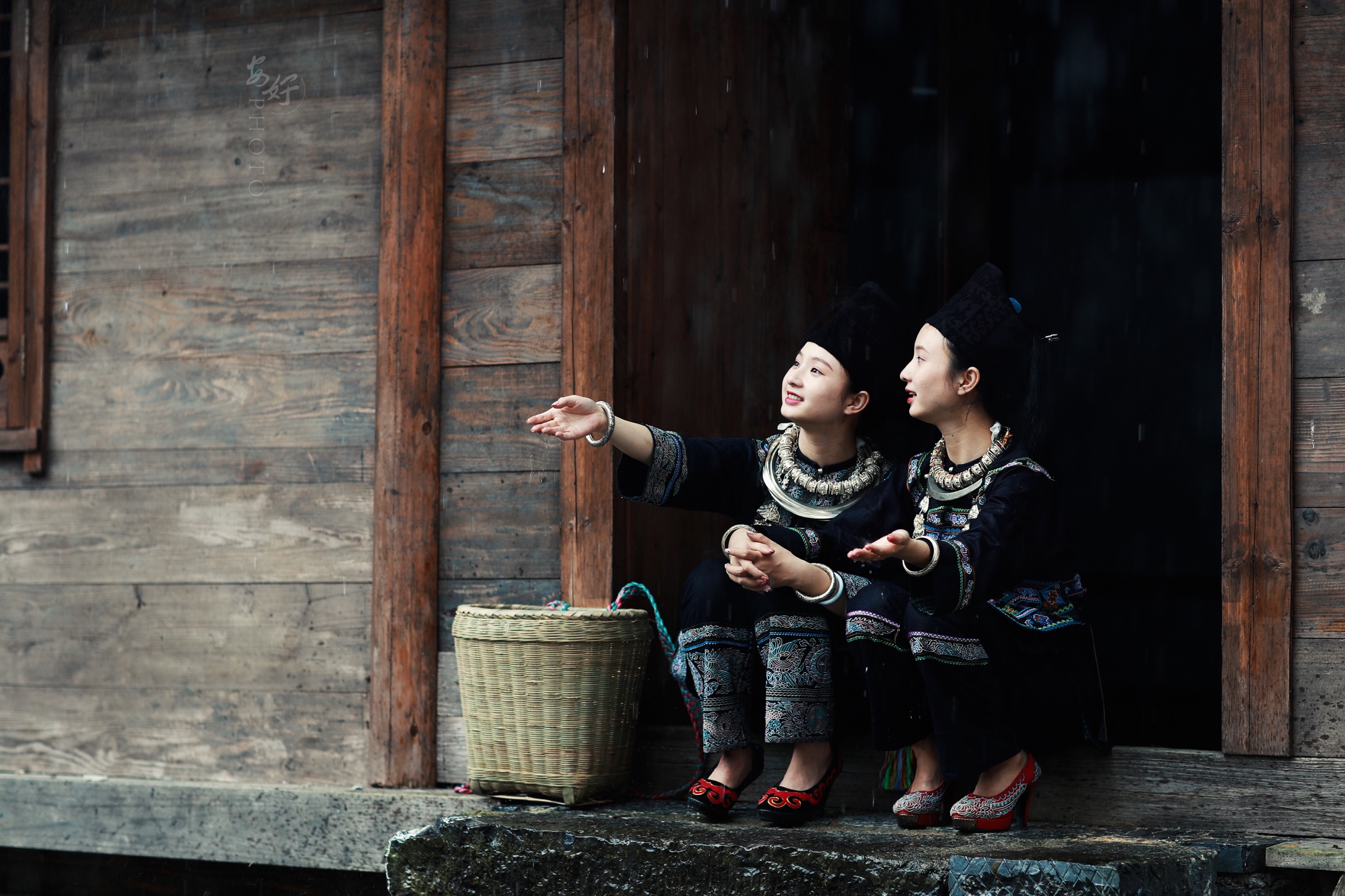 荔波摄影协会水旅姑娘拍摄活动出镜孪生姐妹摄影安好场景水甫水族寨