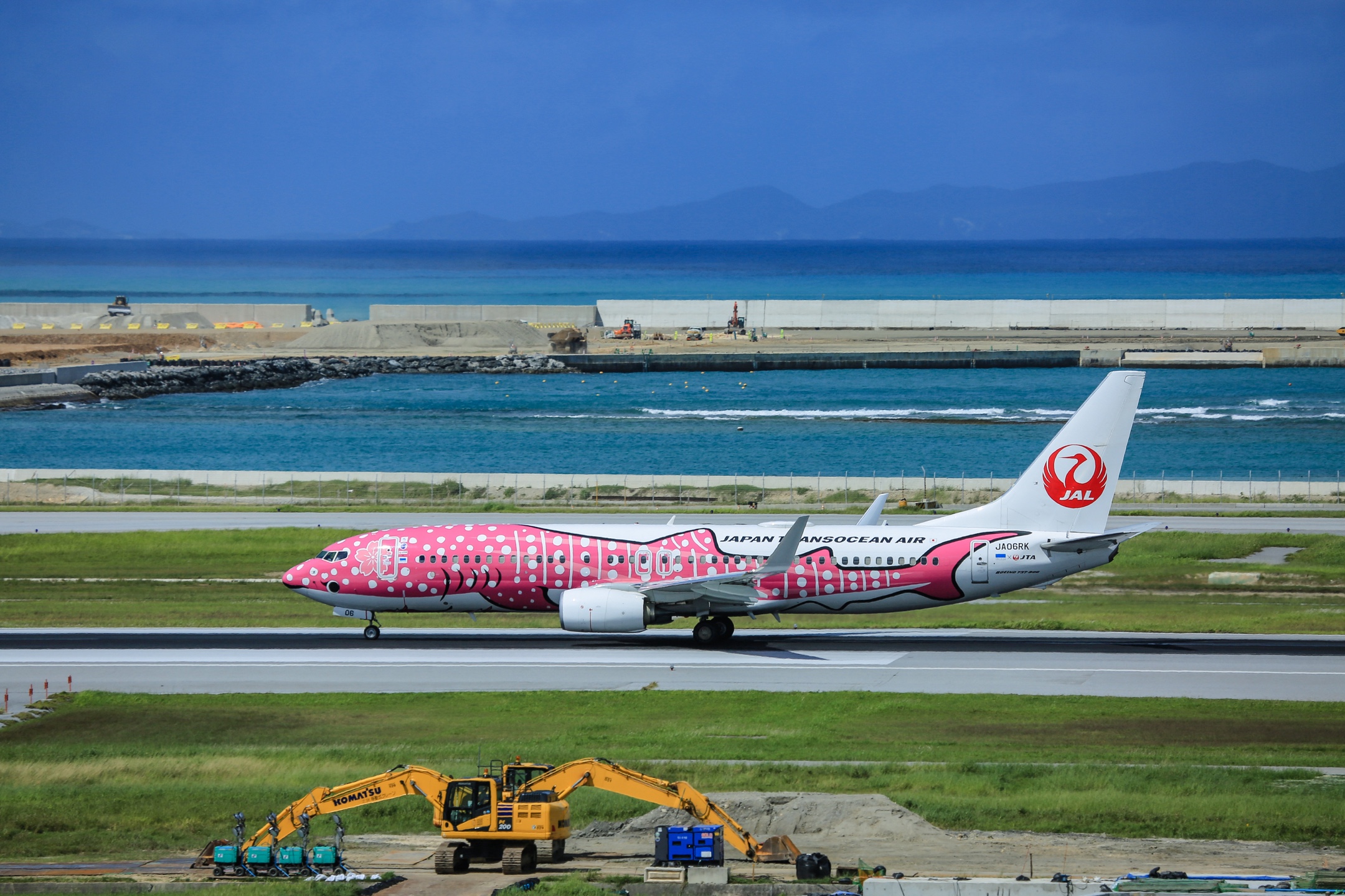 旅拍日本冲绳那霸国际机场的各型民航客机