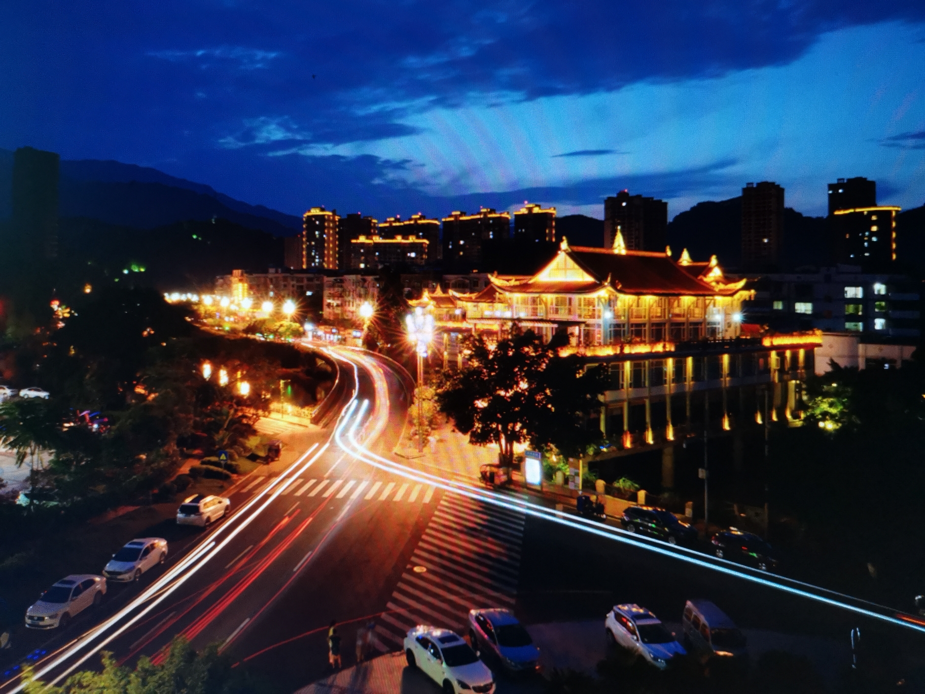 庆祝建国七十周年一组手机随拍记录沐川县城的变迁和山水风光让您在