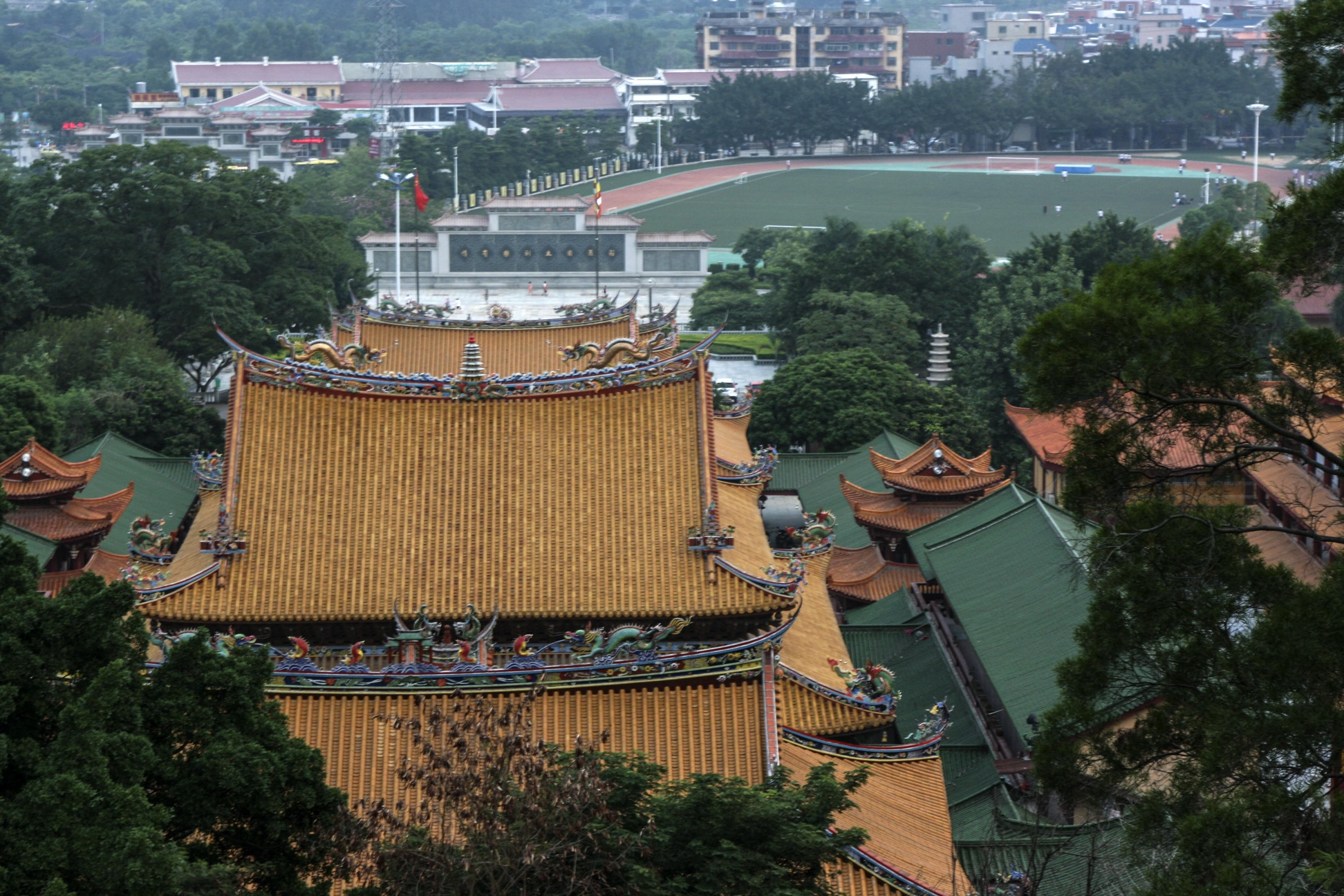 隋开皇元年(公元581年)创建,初名兴教寺,是福建最早的佛教寺庙之一