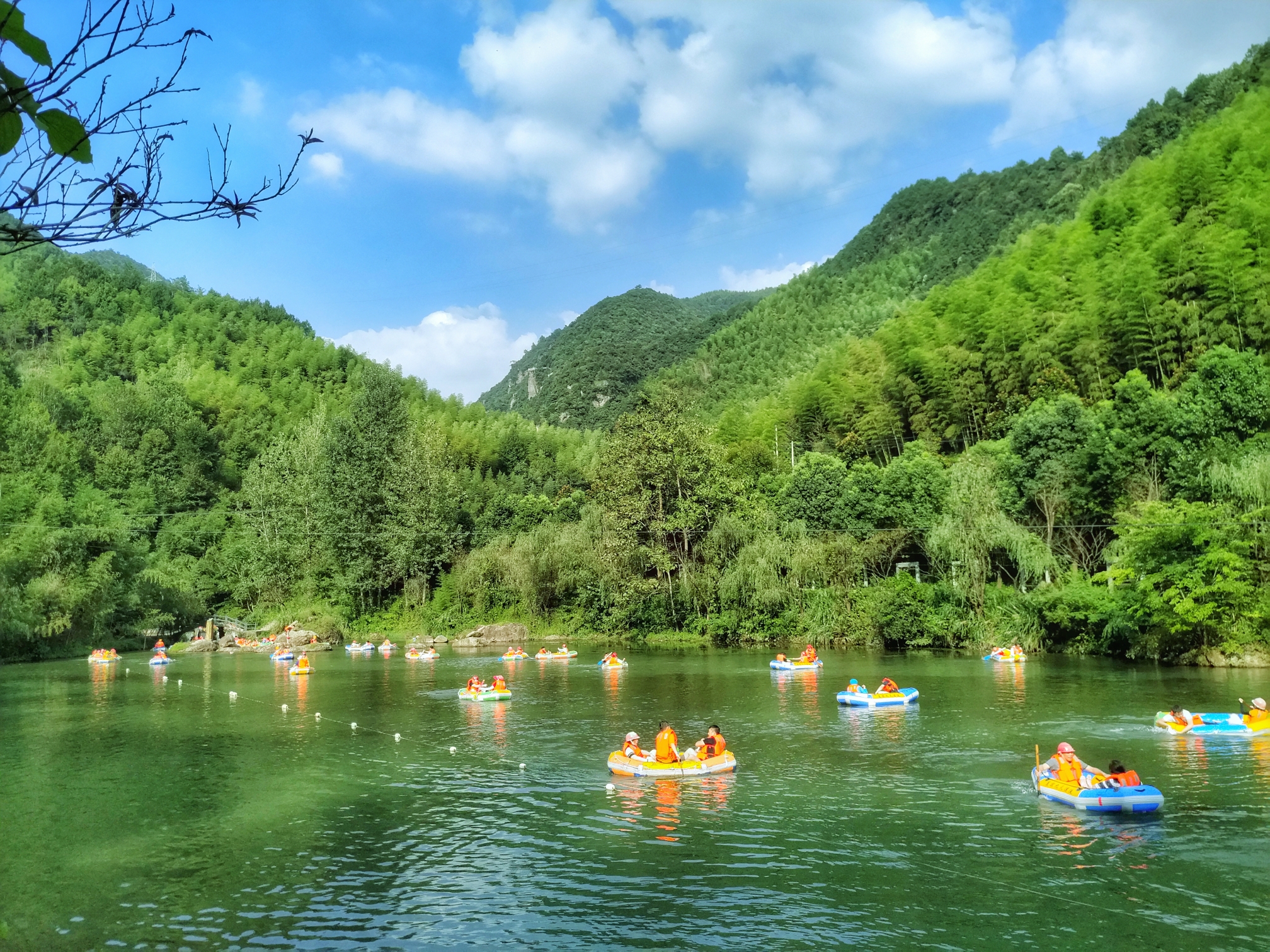 宁国山水瀑布漂流