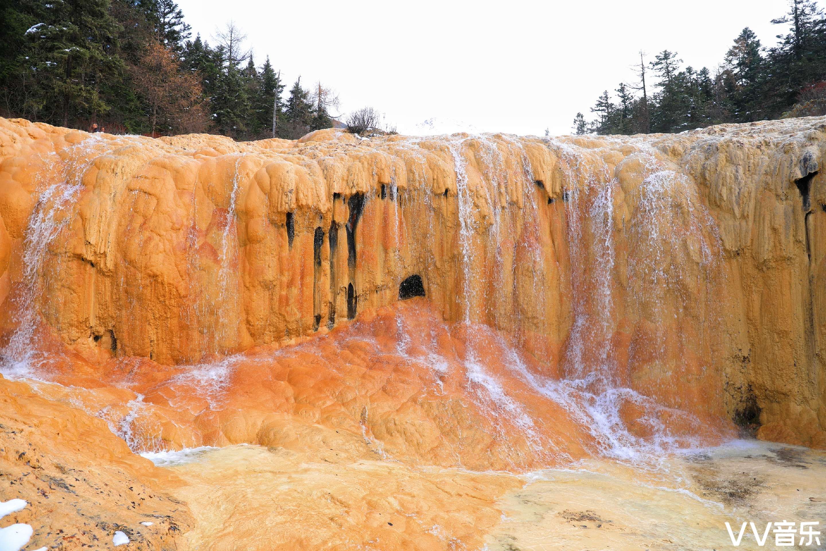 四川黄龙景区风景图