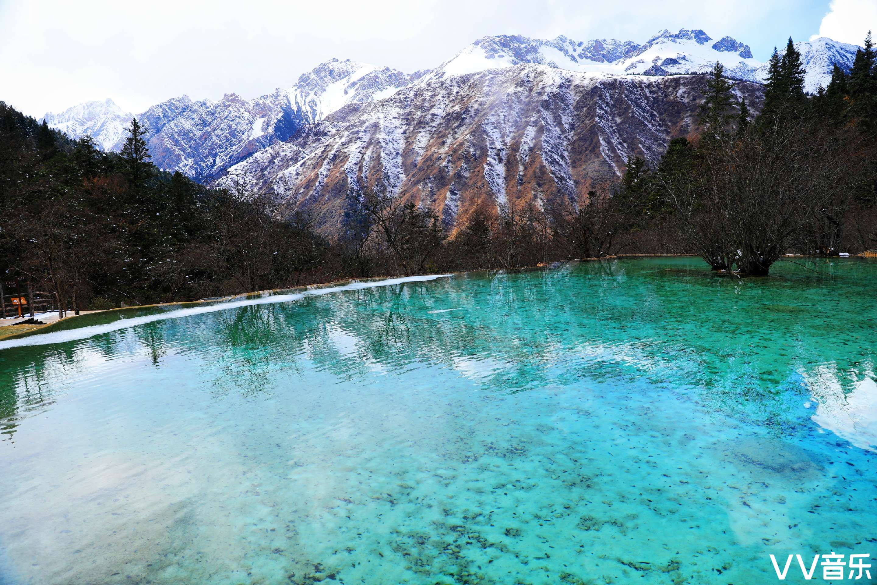 四川黄龙景区风景图