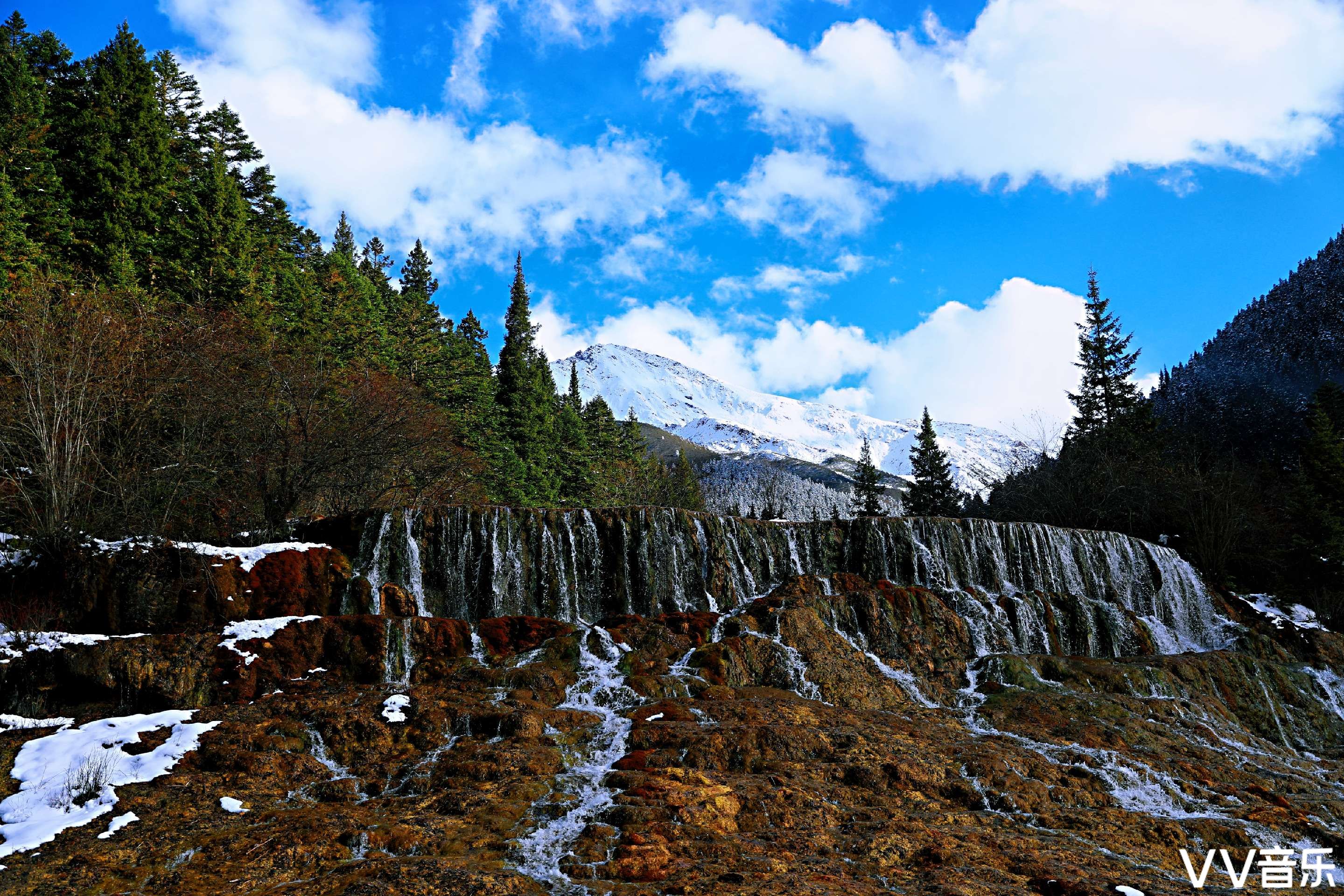 四川黄龙景区风景图