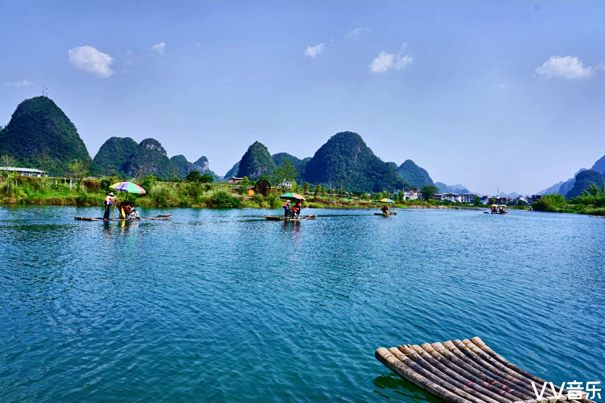 桂林山水之遇龙河漂流