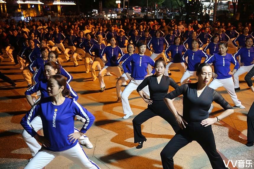 屈原故里千名舞者起舞迎重阳