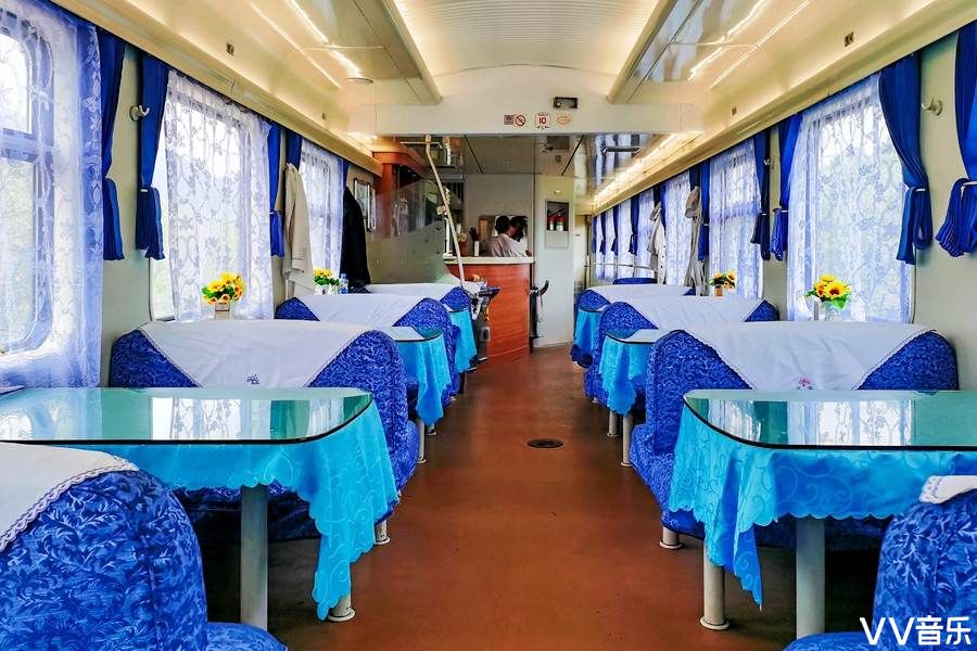 乘着绿皮车去旅行,重拾我们曾经错过的美景,回忆火车上的那些事