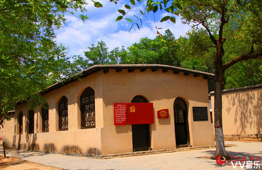 七届二中全会旧址.