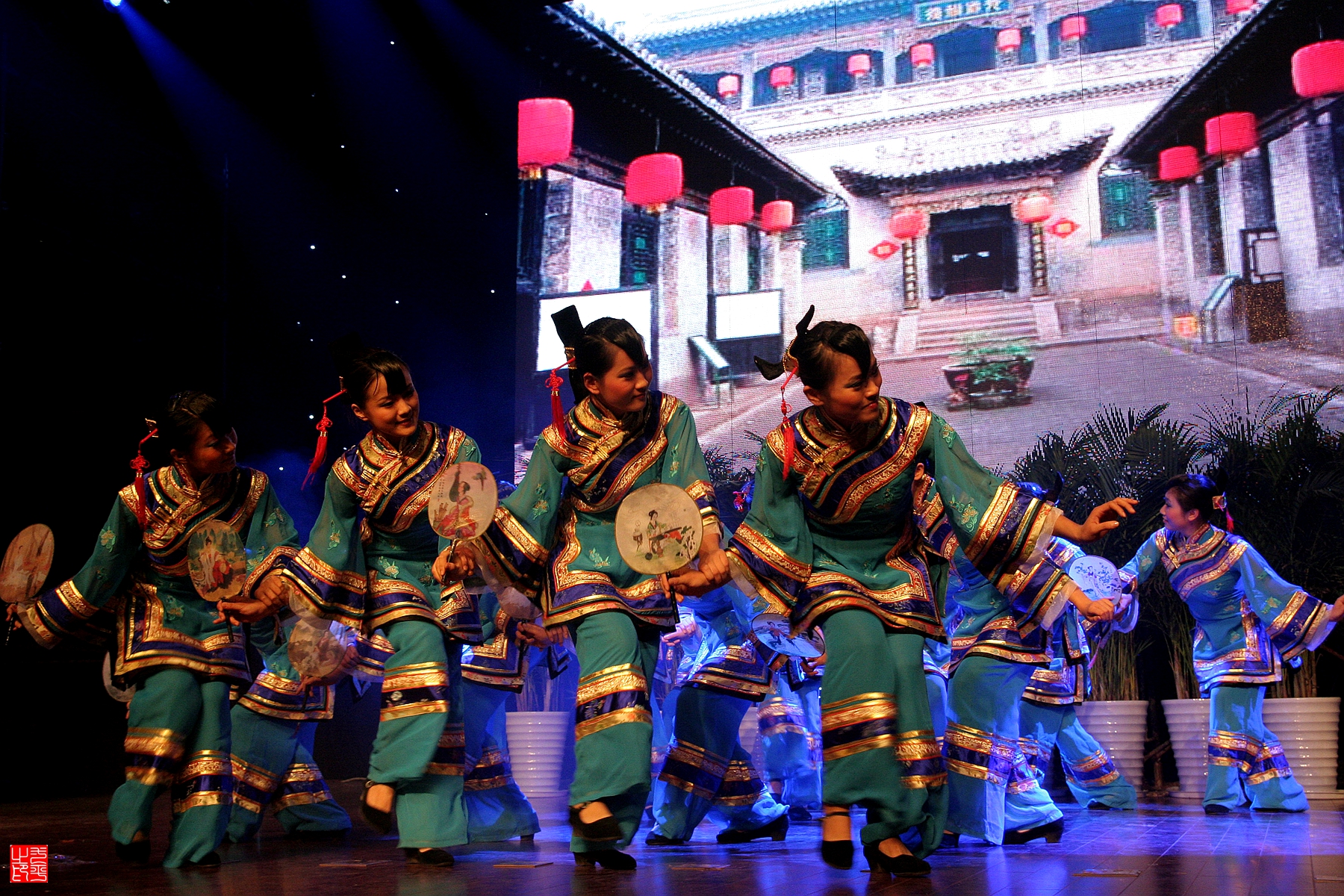 老片回顾2009年拍一把酸枣团扇舞我在现场