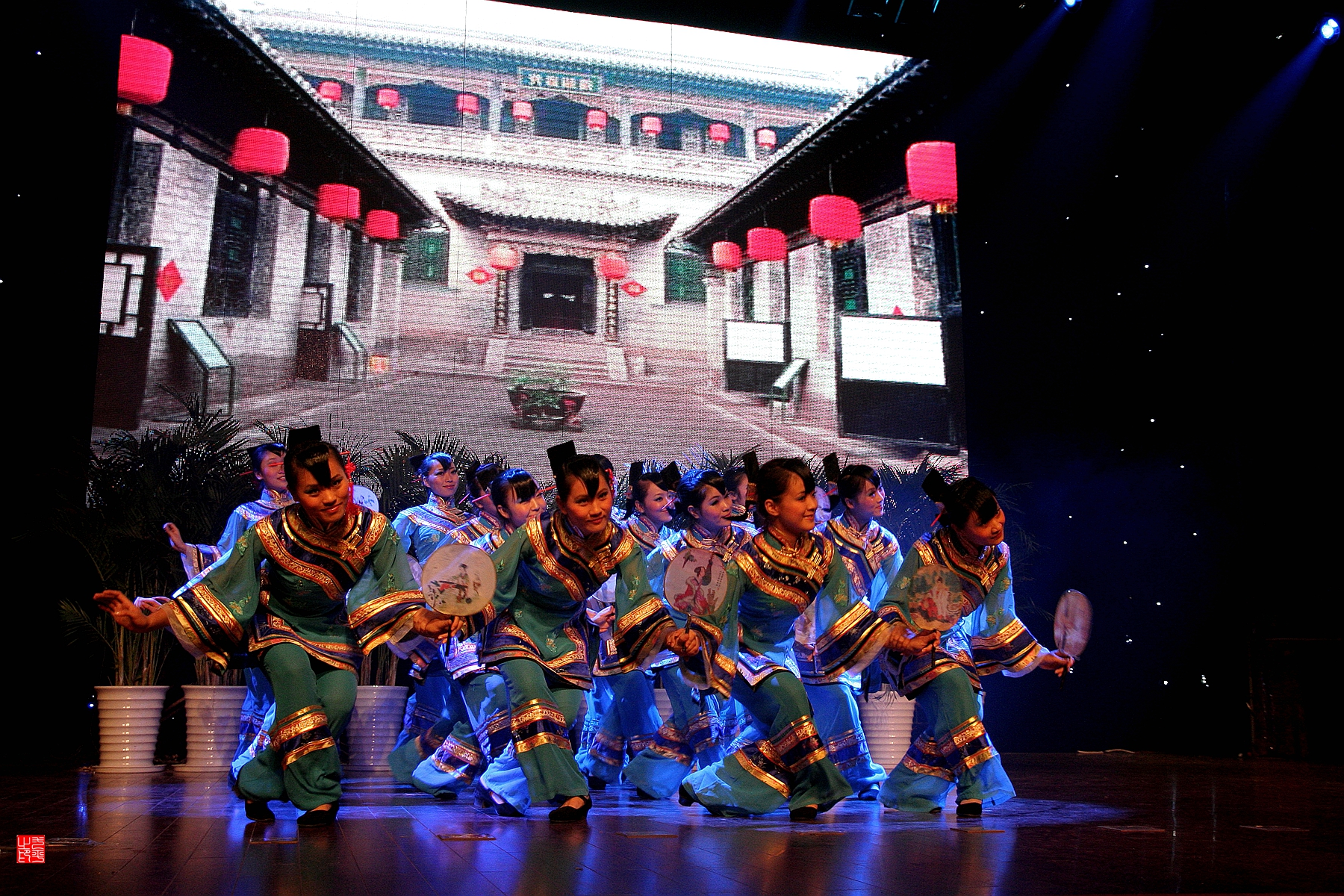 老片回顾2009年拍一把酸枣团扇舞我在现场