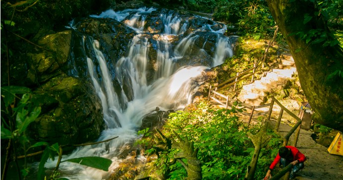 莫里瀑布令人神往