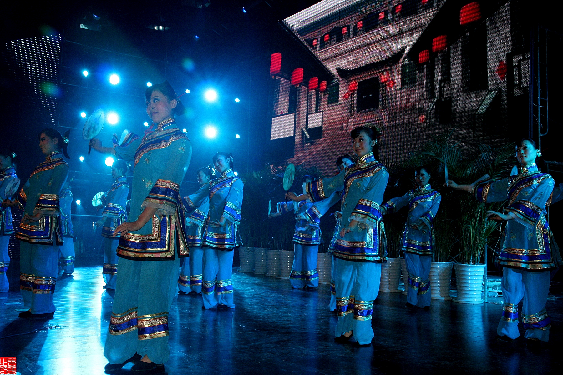 老片回顾2009年拍一把酸枣团扇舞我在现场