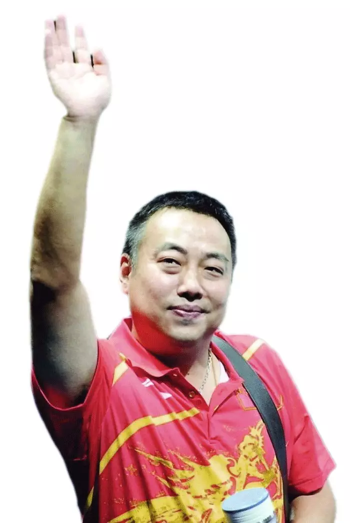 1月10日,体育记者李武军,  在微博写下了一句意味深长的祝福:  "今天