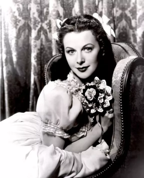 最有名的是克拉克·盖博↓↓大家是不是想到了费雯丽?