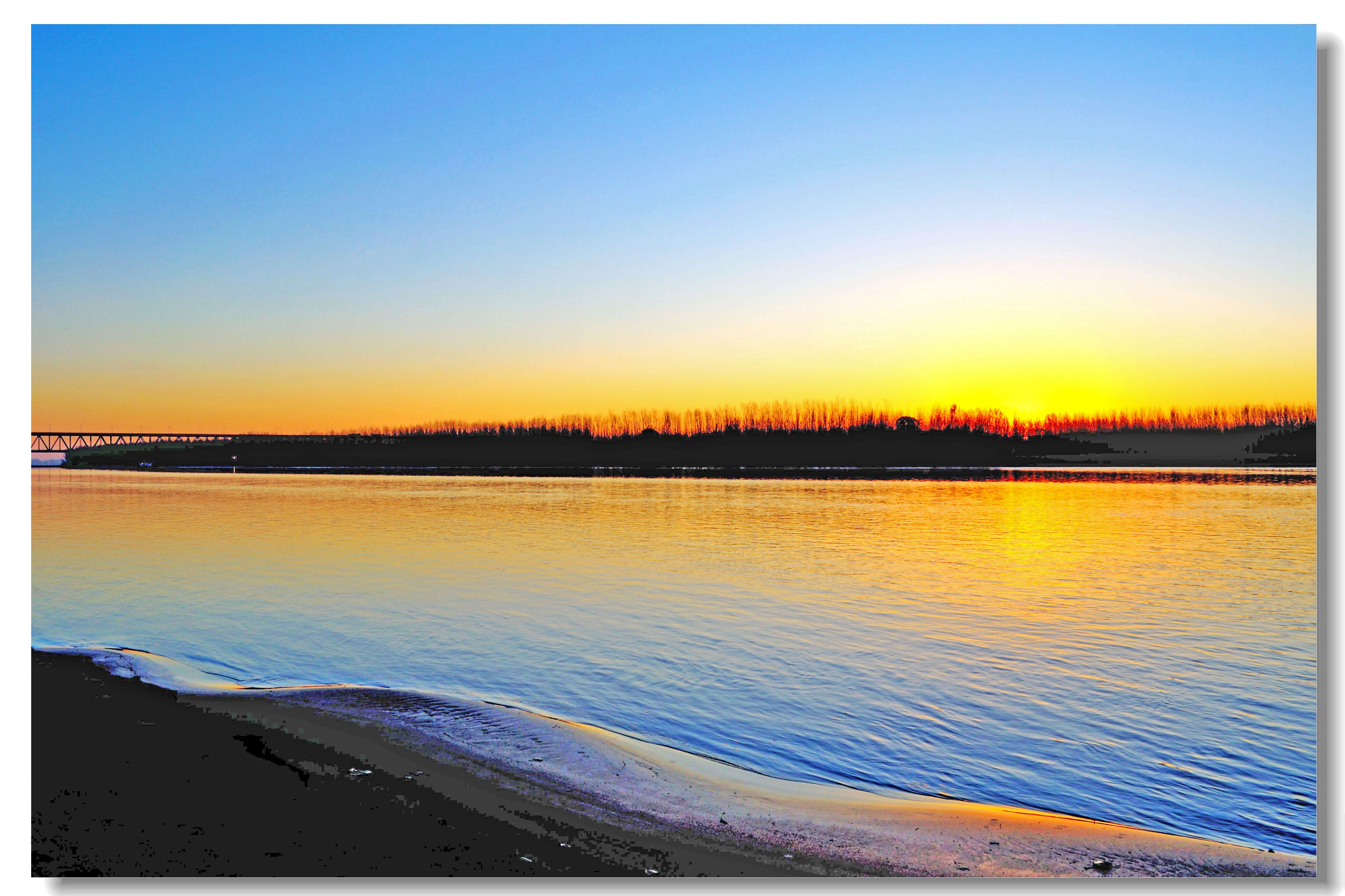 这就是我们中华民族的生命之河,这就是黄河那雄踞ju4世界东方的永恒